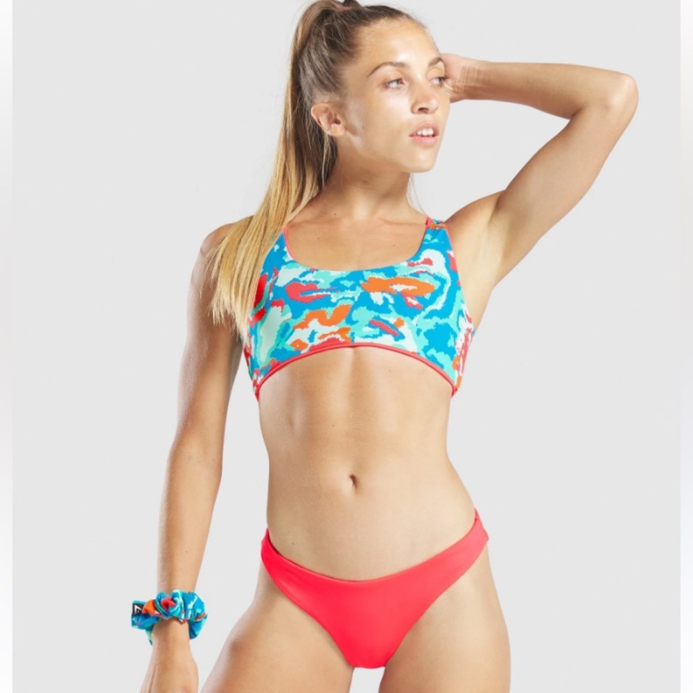 Gymshark reversible neon geometric sporty bikini top only size S like new